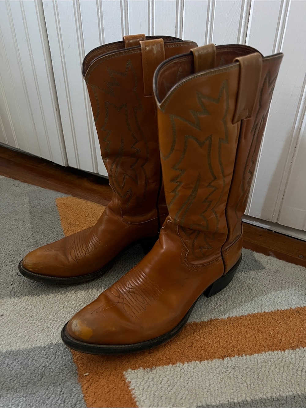 Vintage Justin Classic Men's Western Cowboy Boots - Brown Leather